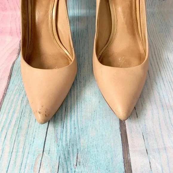 Coach pointy toe nude color pumps - Picture 3 of 13